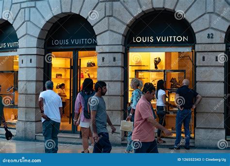 lv verona|louis vuitton store verona.